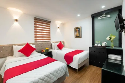 Standaard tweepersoonskamer met twee aparte bedden — Golden Time Hostel 3